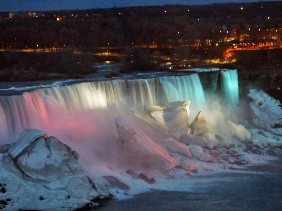 Congenital Diaphragmatic Hernia Niagara Falls will illuminate for CDH